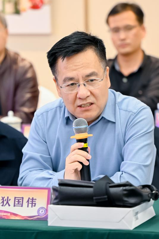 前瞻·啟迪 “出版行業(yè)按需印刷應(yīng)用前景及問(wèn)題探討專題研討會(huì)”成功舉辦(圖13)